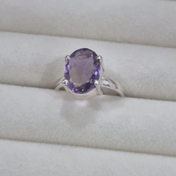 925 Natural Silver Ring with Amethyst Gemstone Handmade Ring - Picture 7 of 7